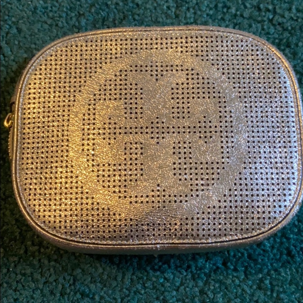 Makeup bag